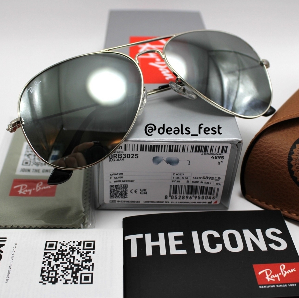 Model Display Ray-Ban Aviator Silver Mirror RB3025